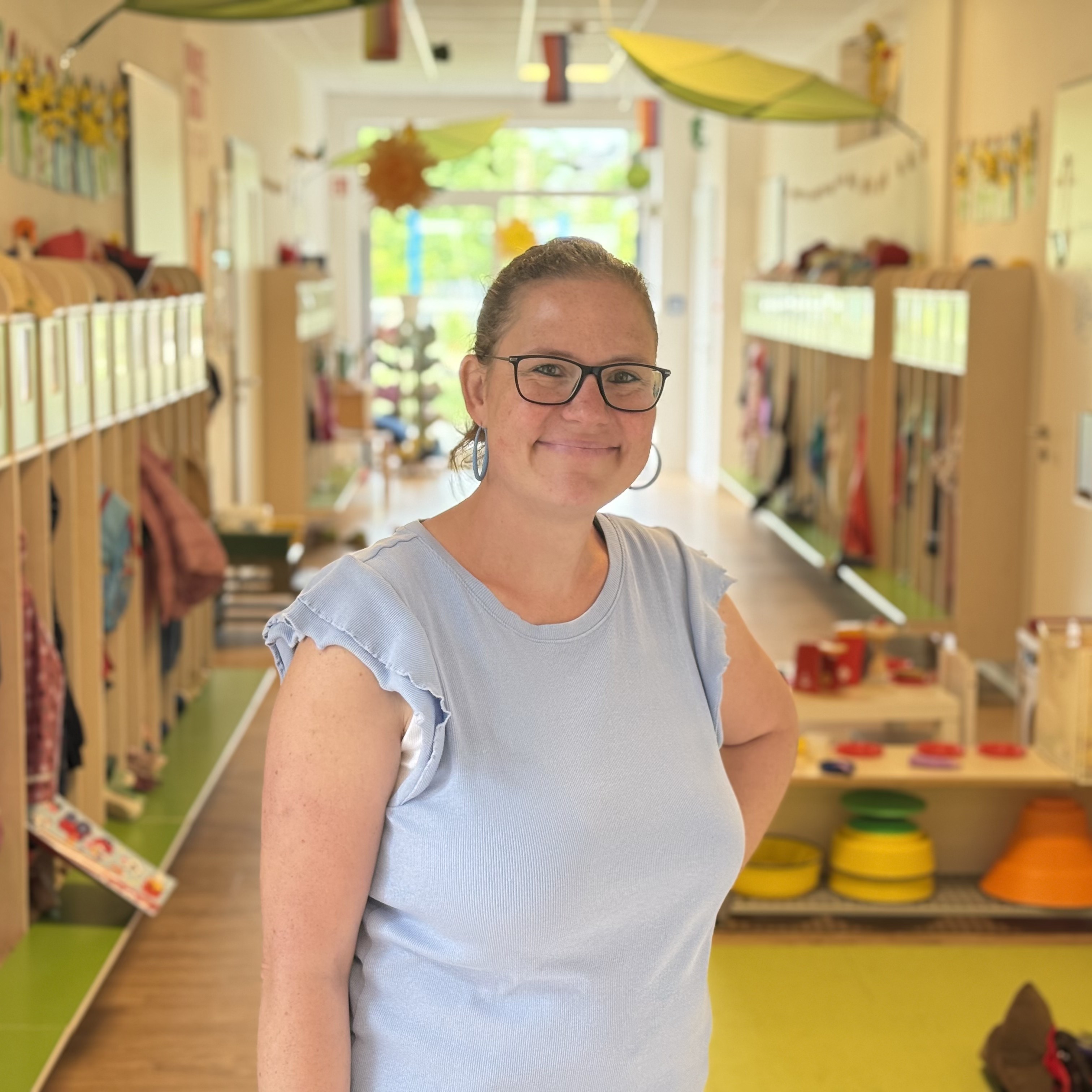 Daniela  - Heilpädagogin  -  Sie unterstützt liebevoll und versiert Kinder mit heilpädagogischem Förderbedarf.